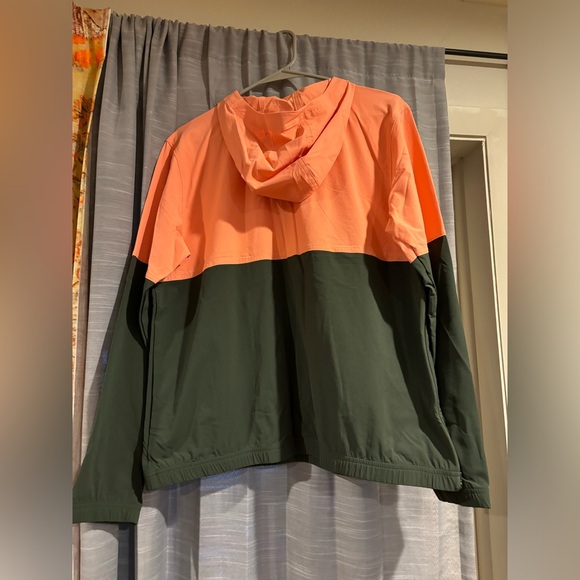 NWT Outdoor Research Women's Ferrosi Anorak Jacket Size Large - Picture 3 of 7